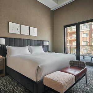 King Room Mobility accessible